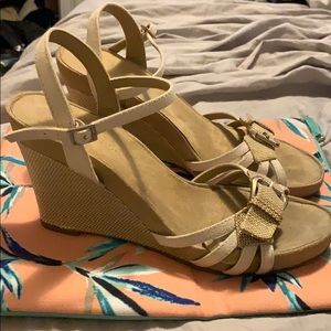 ⬇️⬇️Aerosoles tan wedges⬇️⬇️